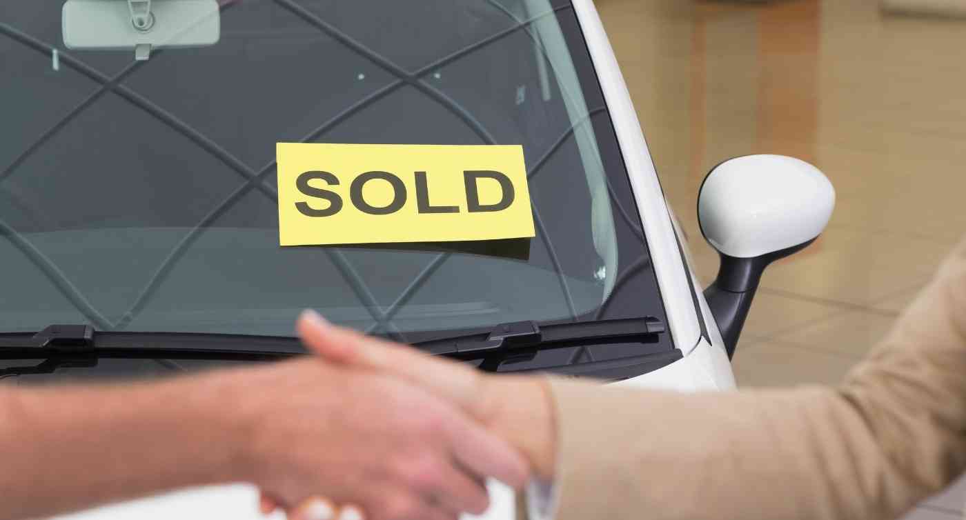 tell DVLA sold car